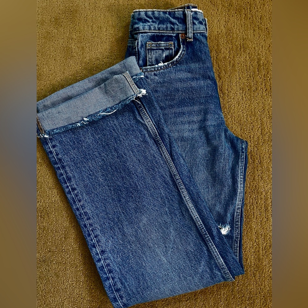 Zara Blue Straight Jeans Classic Denim Style